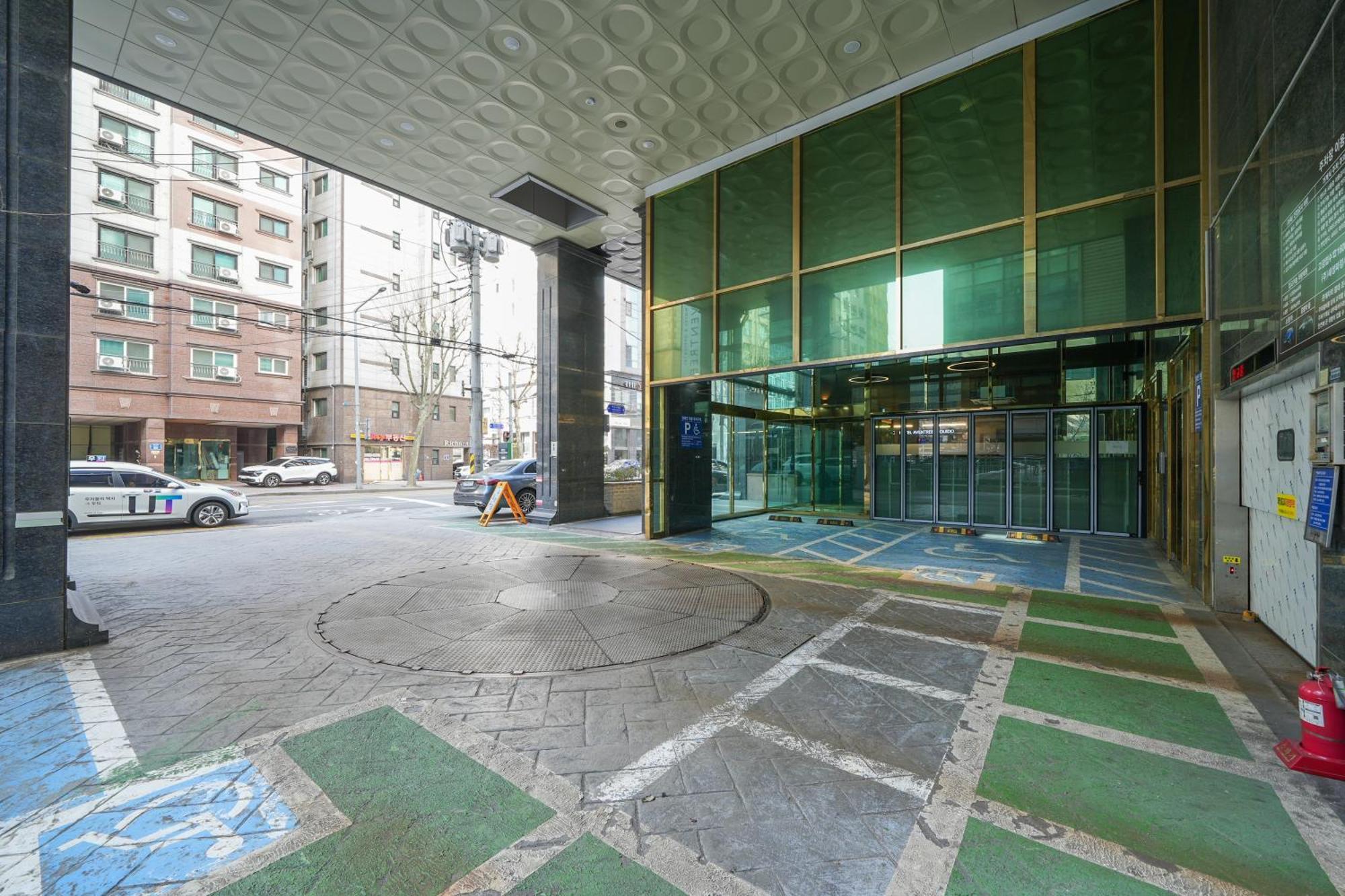Khách sạn Aventree Yeouido