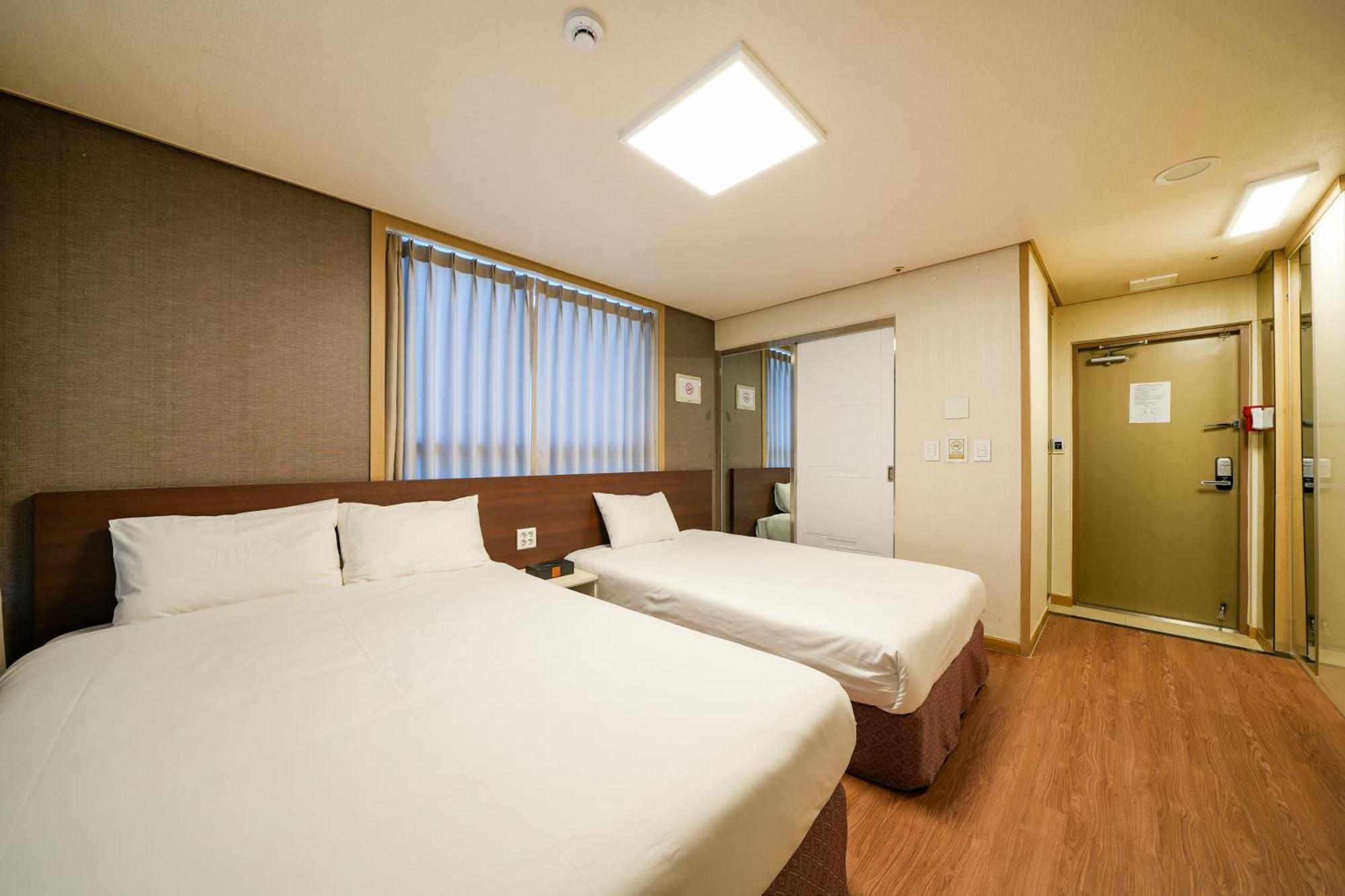 Khách sạn Aventree Yeouido 3*