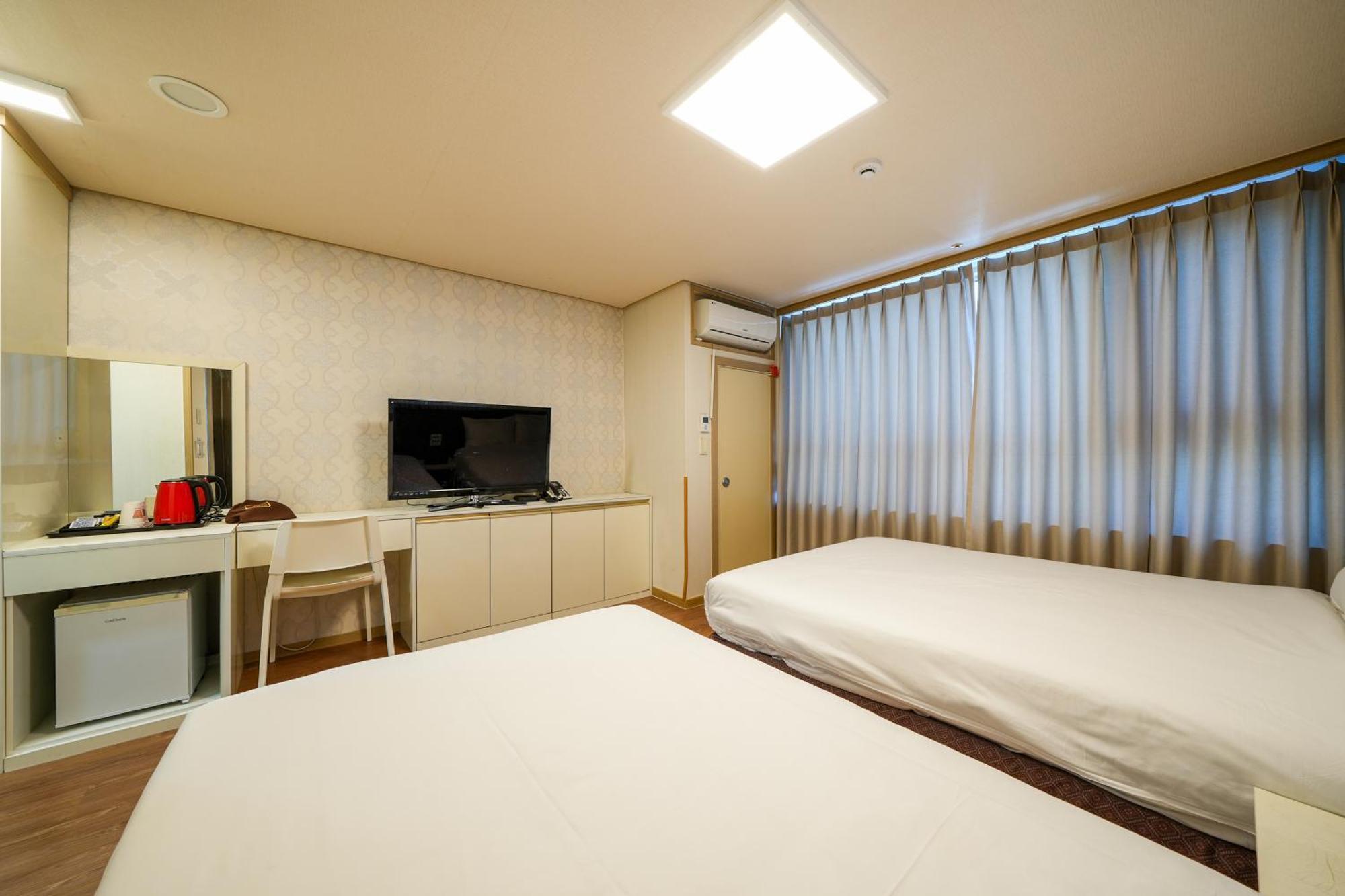 Khách sạn Aventree Yeouido