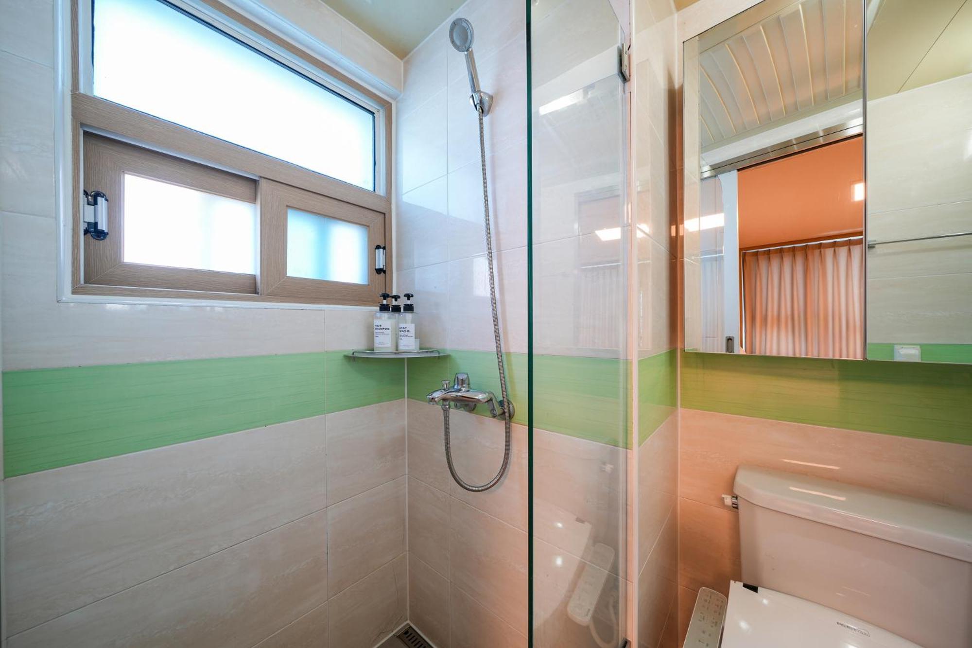 Khách sạn Aventree Yeouido 3*