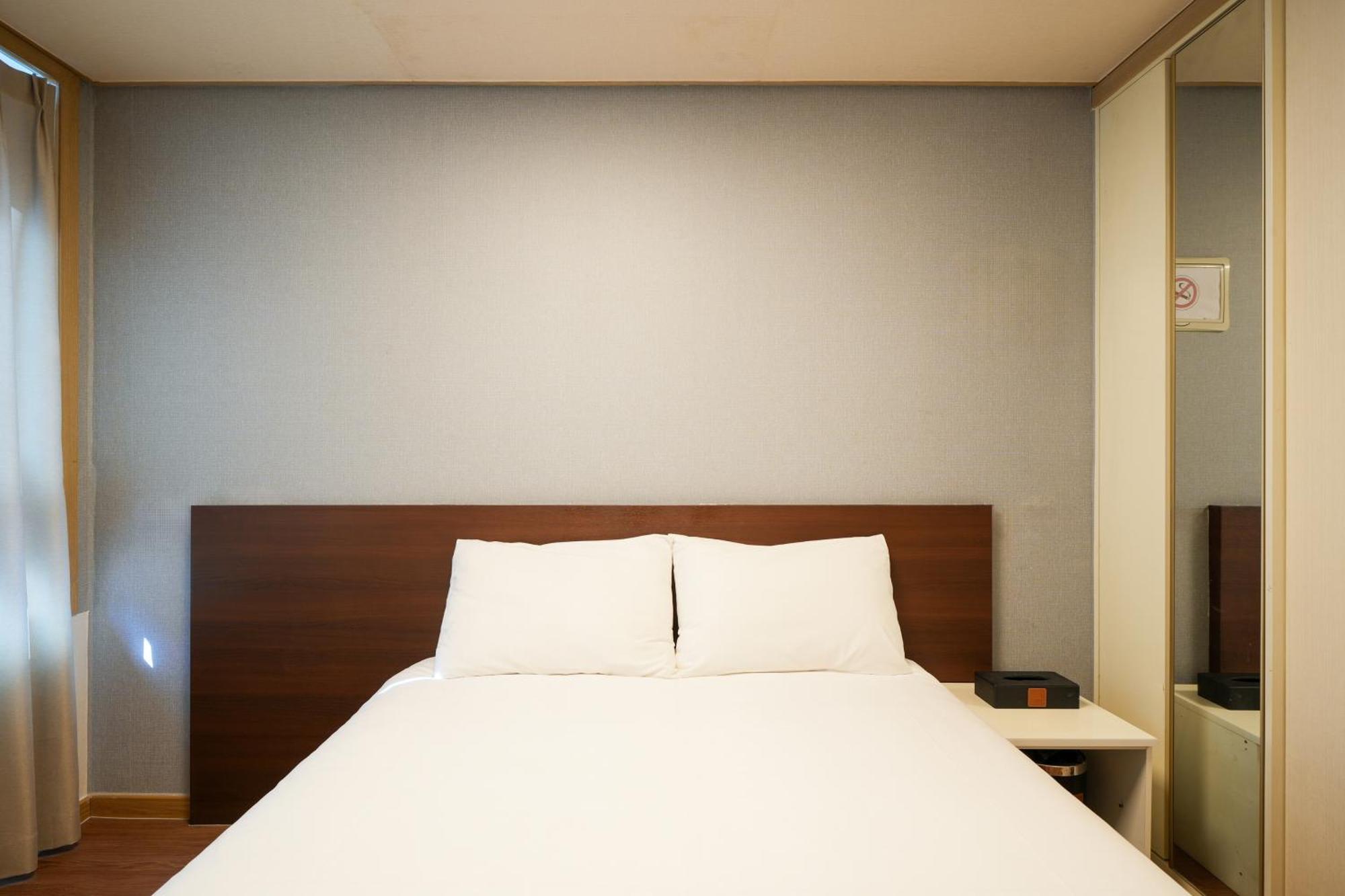 Aventree Yeouido 3* Seul